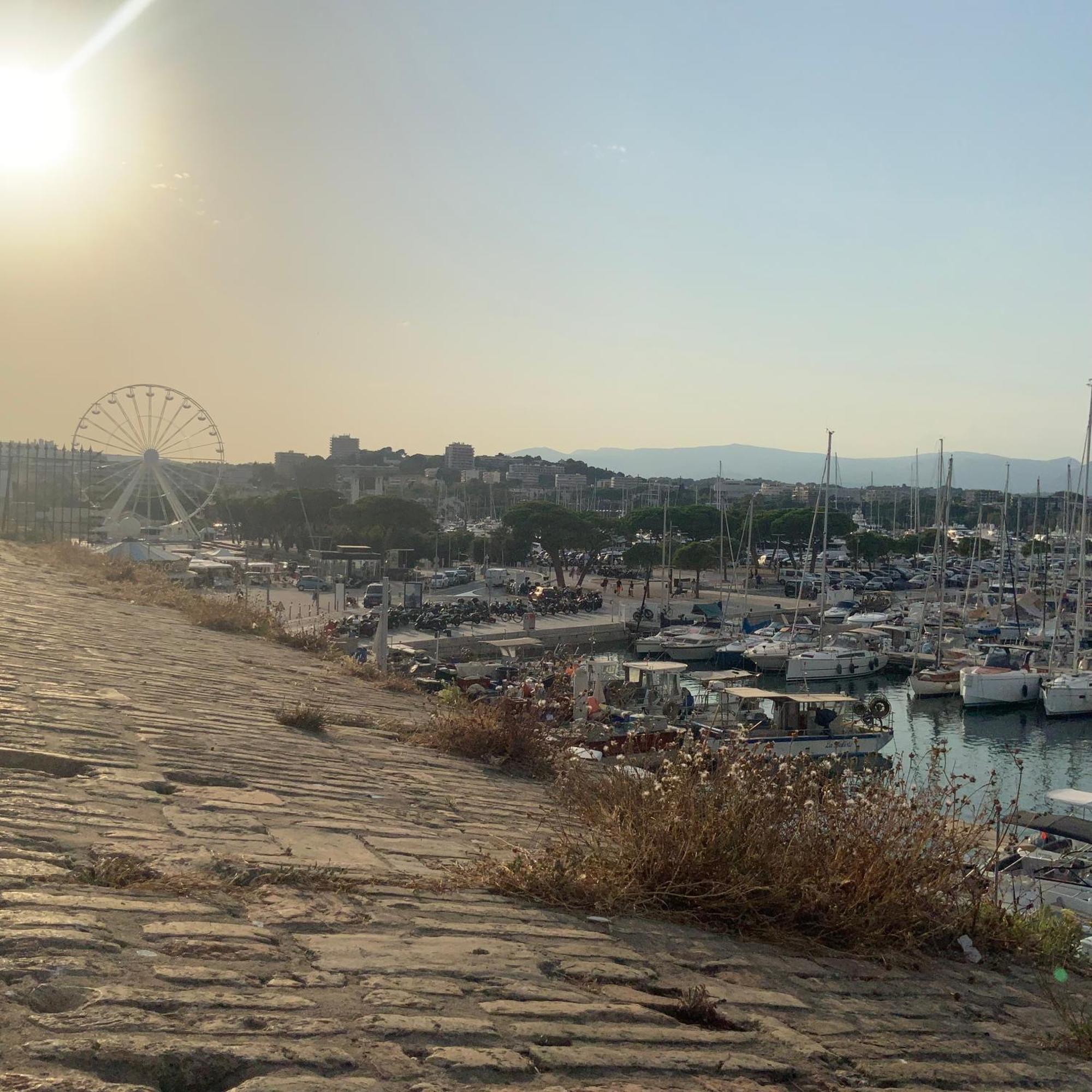 Escapade Antiboise Avec Parking Inclus Hotel Antibes Luaran gambar